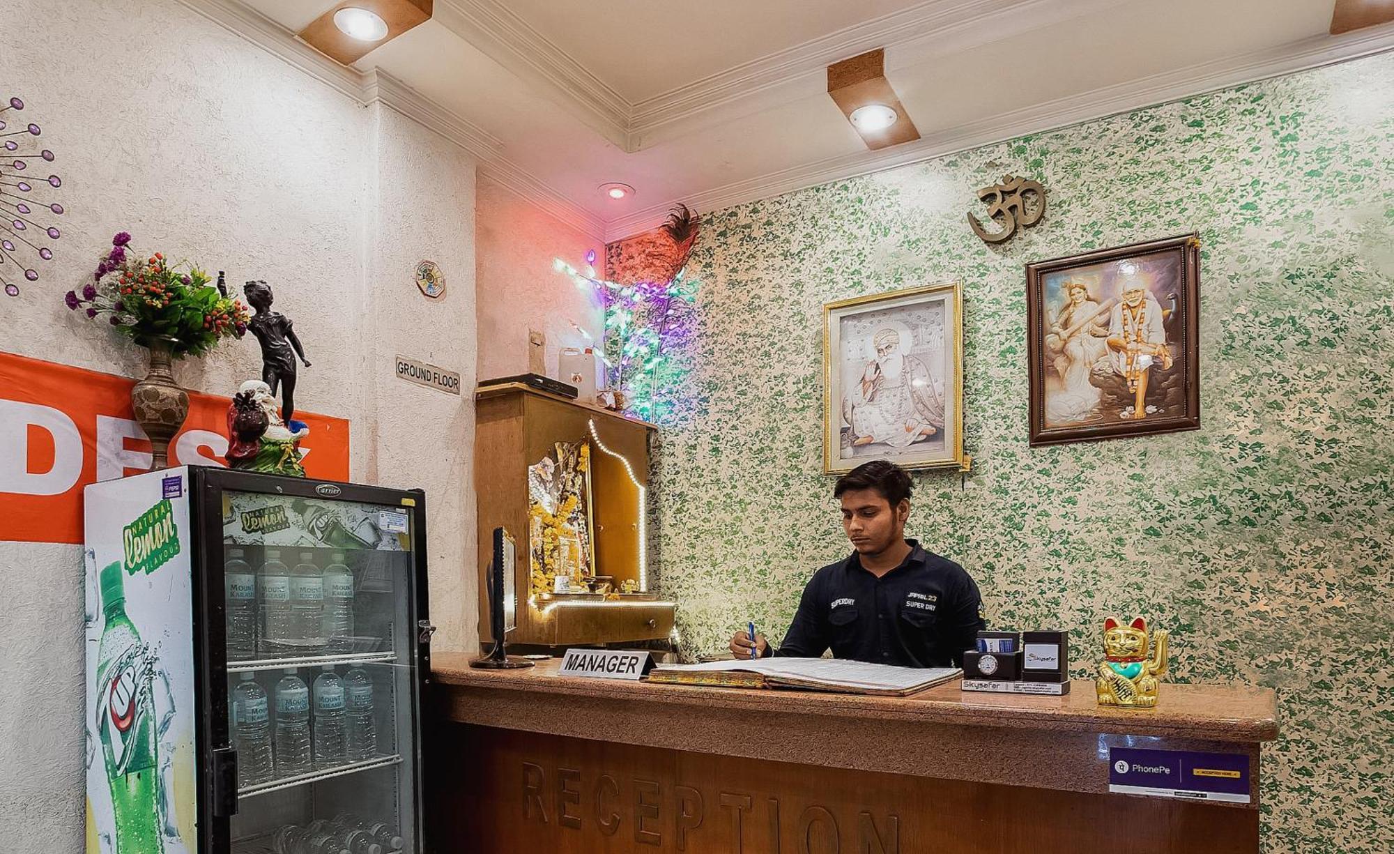 Hotel O City Inn Dx Új-Delhi Kültér fotó